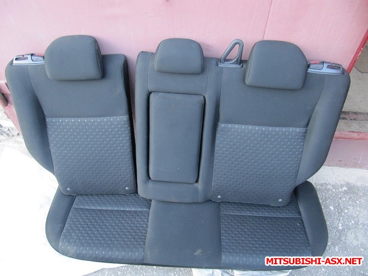 Установка спинки заднего сиденья от RVR с подлокотником и лючком - IMG_8555.jpg
